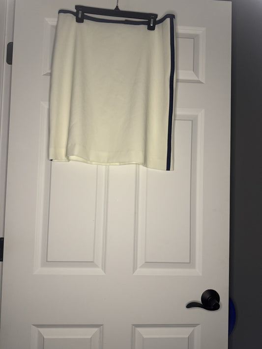 Tommy Hilfiger Skirt Size 12 Off White W Blue Trim 