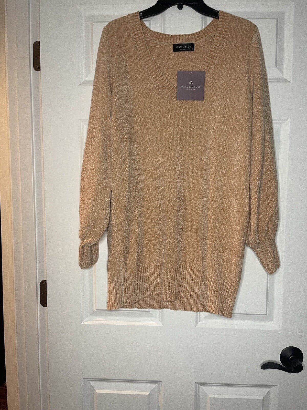 Maverick sweater small peach NWT