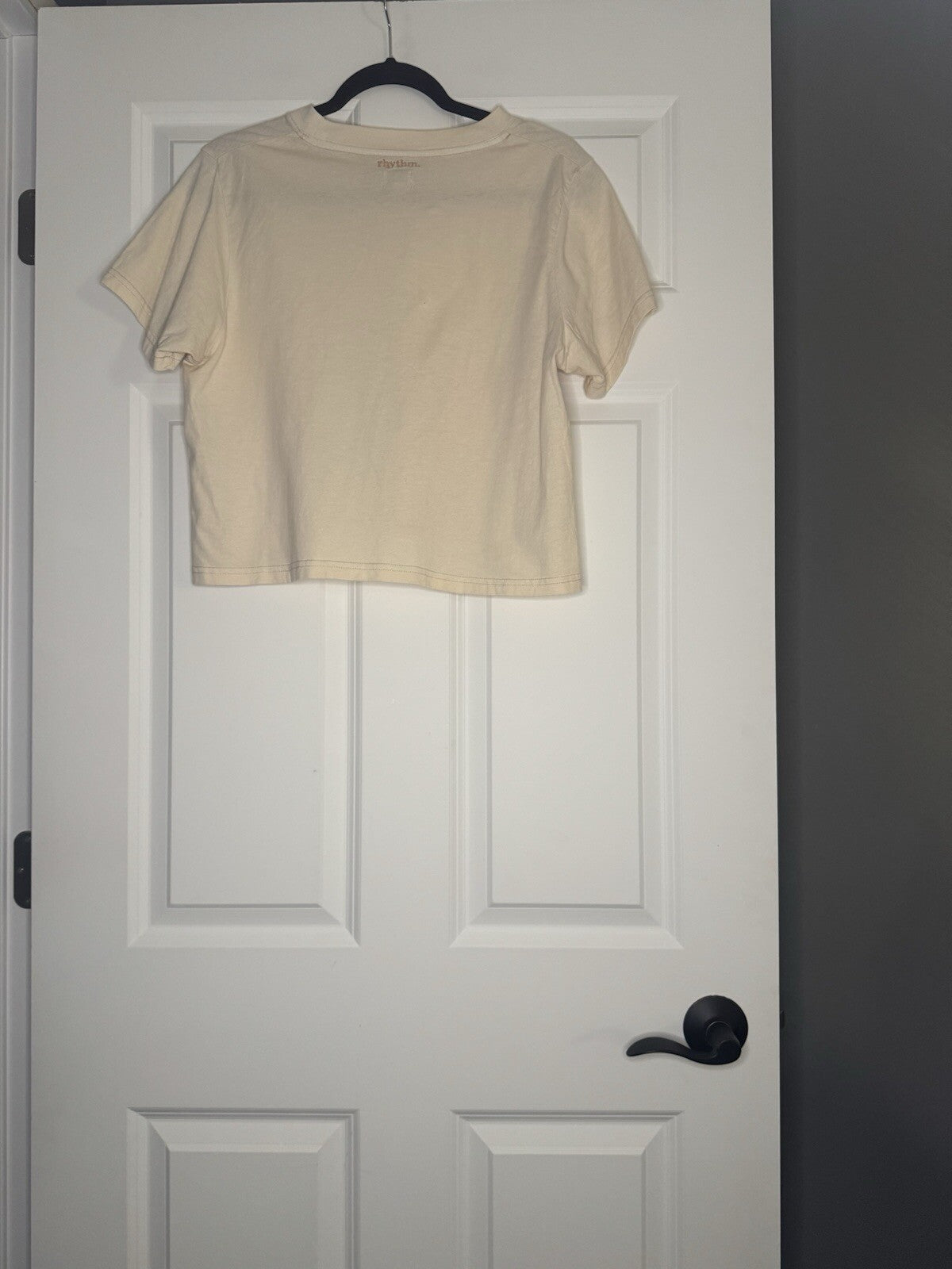 Rhythm Made For Adventure Crop Tee Medium Beige W Multi Graphic 