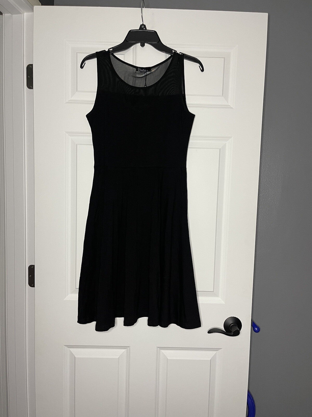 Sheffable sleeveless dress black small NWT