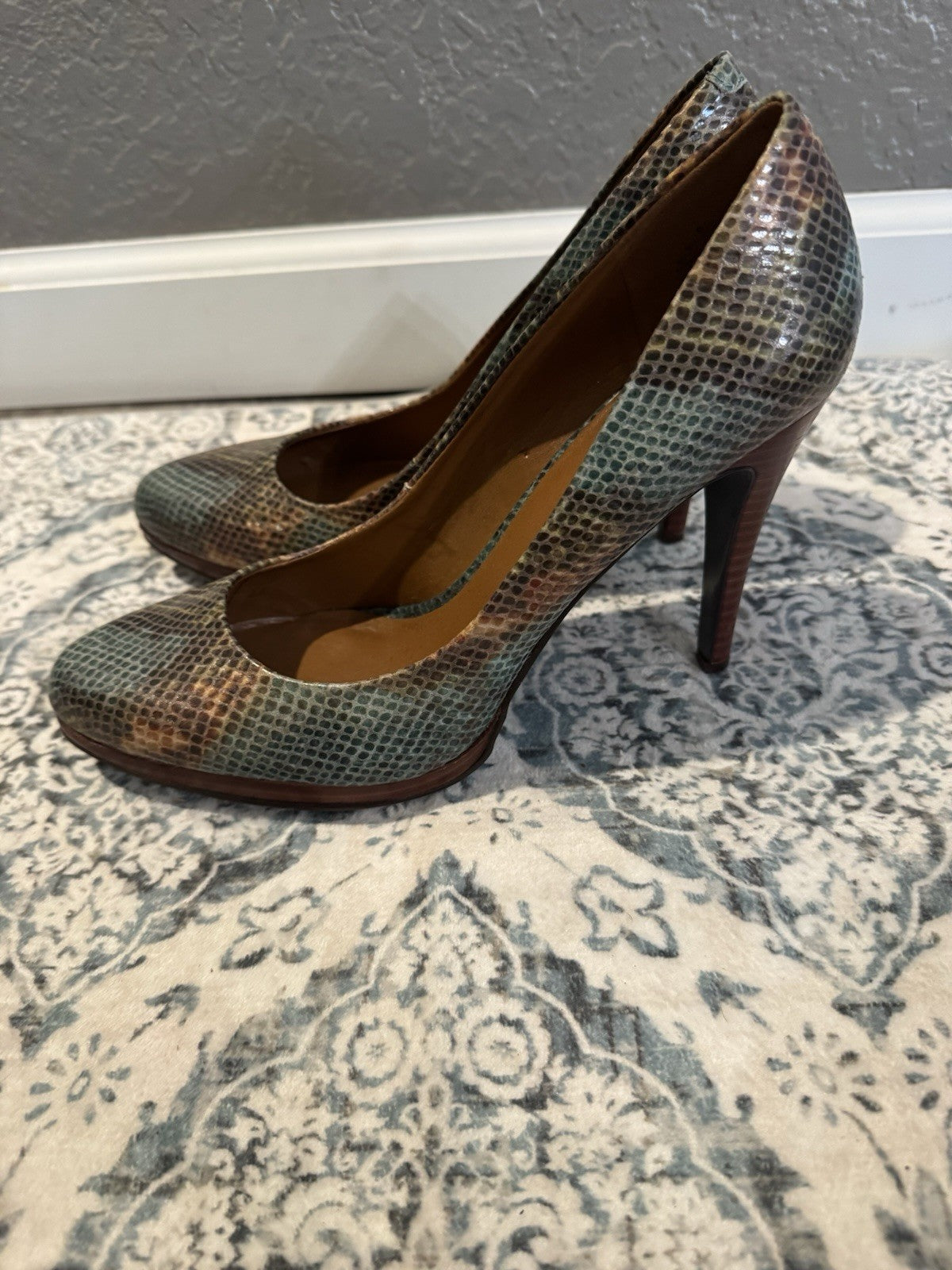 Nine West Snakeskin Pump Heels Brown Blue Green Orange Size 9
