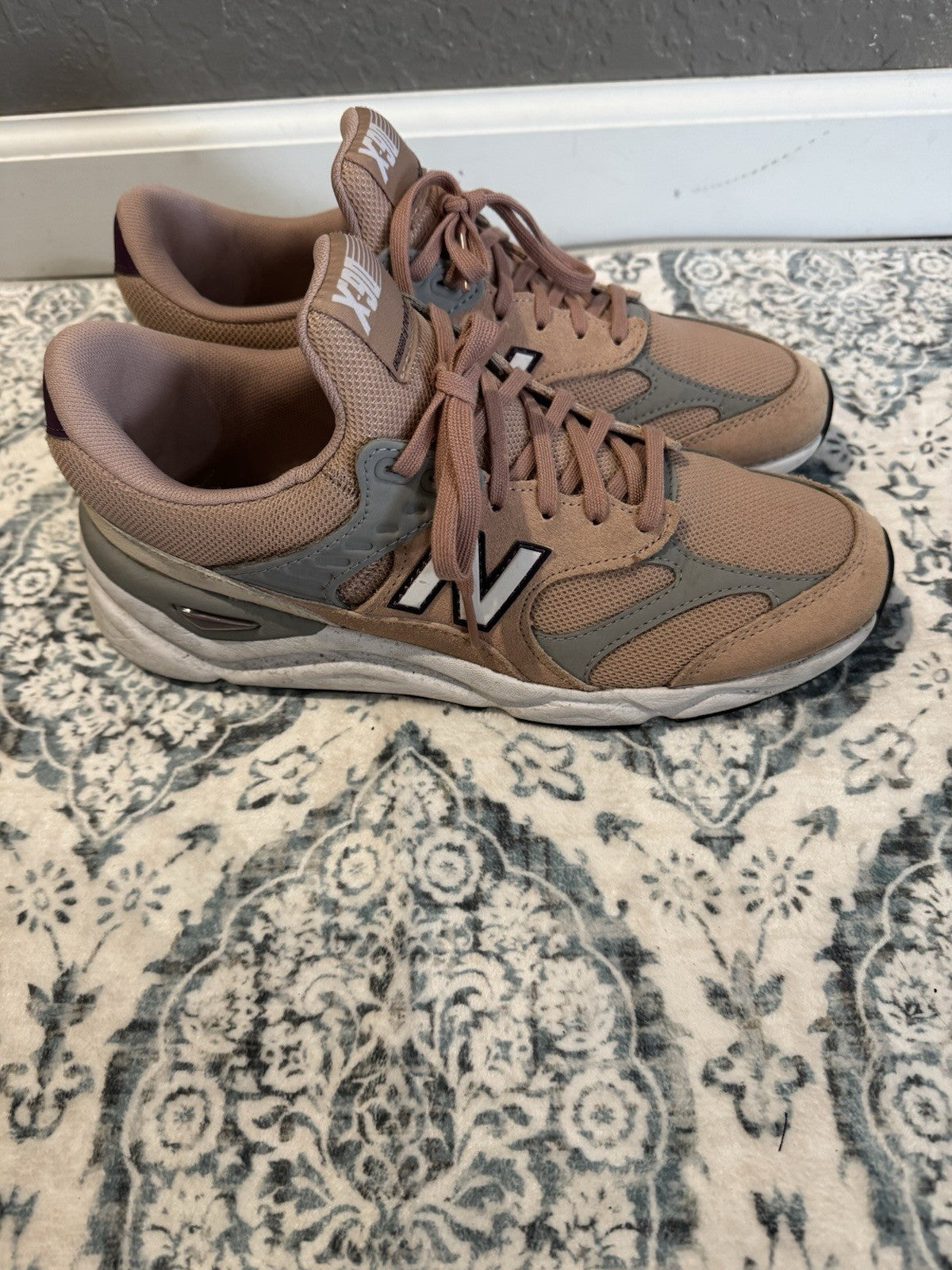 New Balance X-90 Women’s Sneakers Size 10 Mauve Plum White Gray