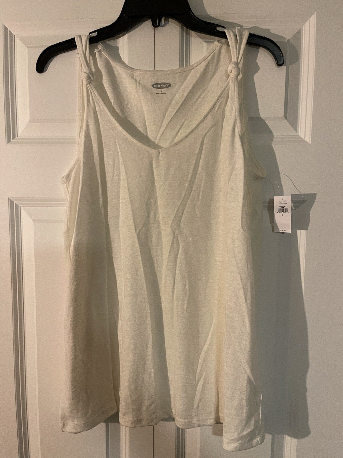 Old Navy sleeveless blouse ivory large nwt 