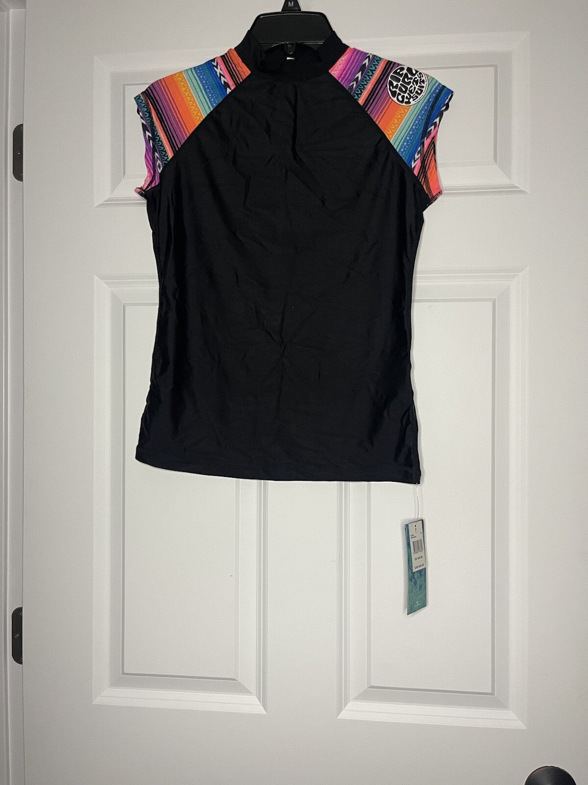 Rip curl wet uv tee large black w multicolor NWT 