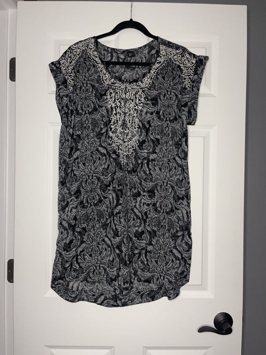 Hm short sleeve dress size 10 black blue cream print with stitching 