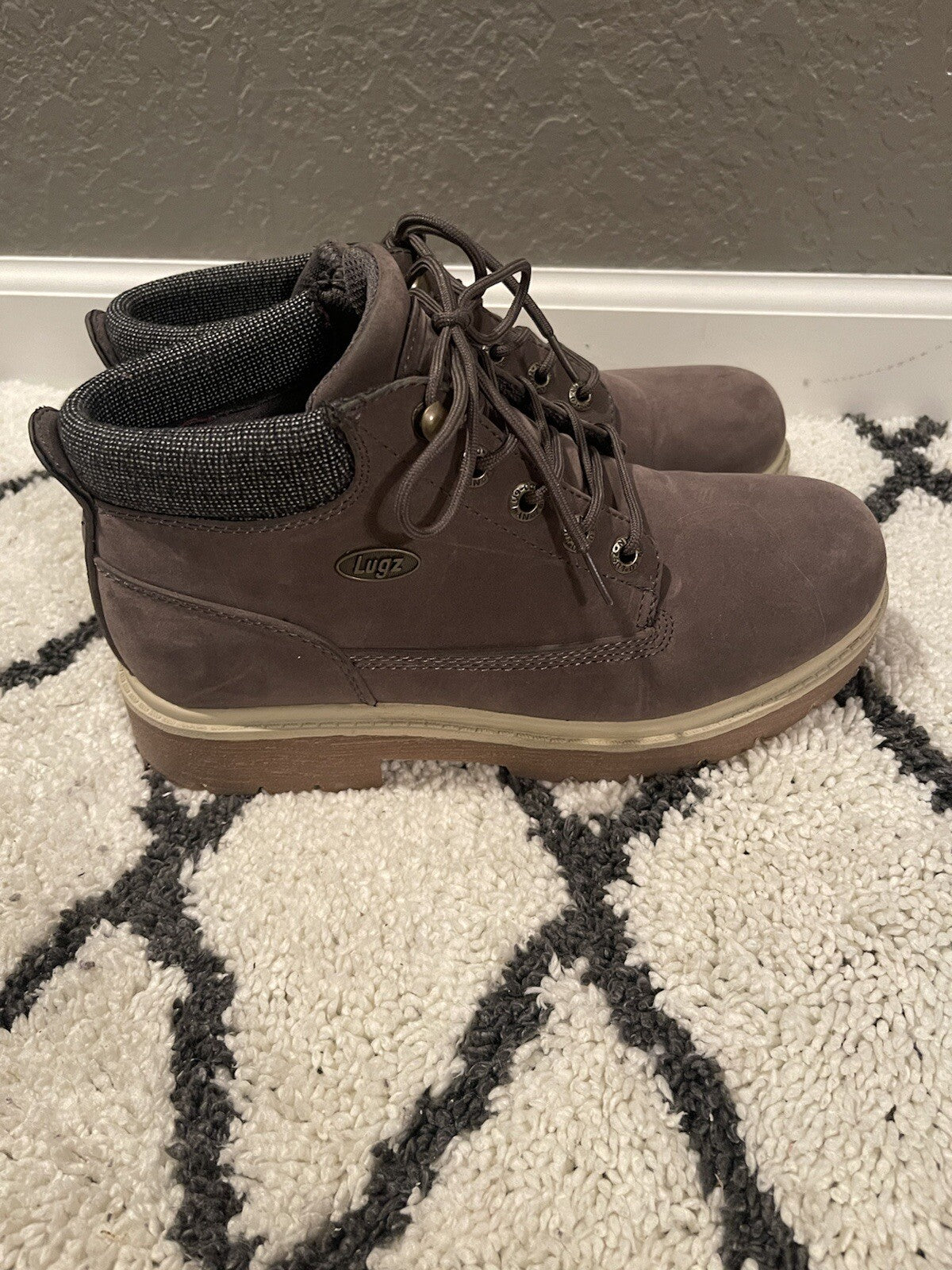 Lugs brown boots size 8.5 women