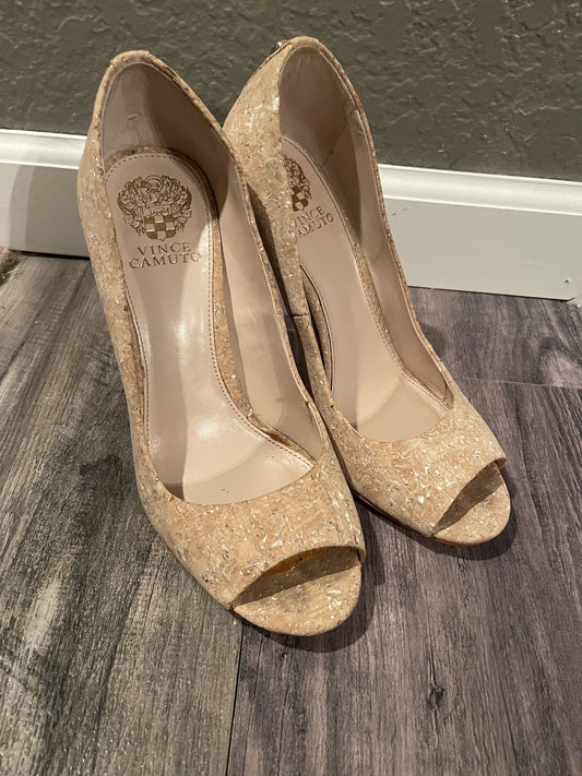 Vince Camuto heels beige white gray mix size 8.5 