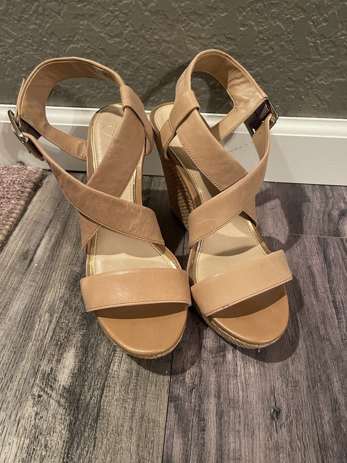 Jessica Simpson wedge heels brown size 8.5 