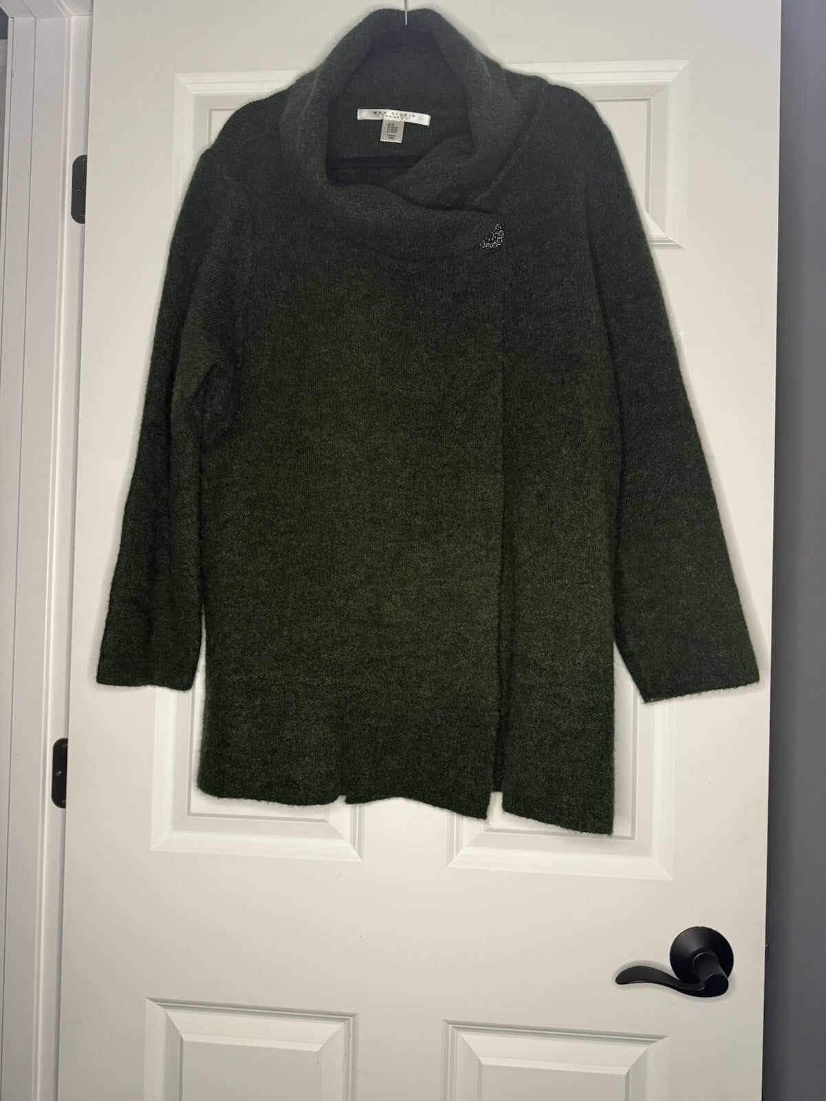 Max Studio Cardigan 2x Green W Decor Button 