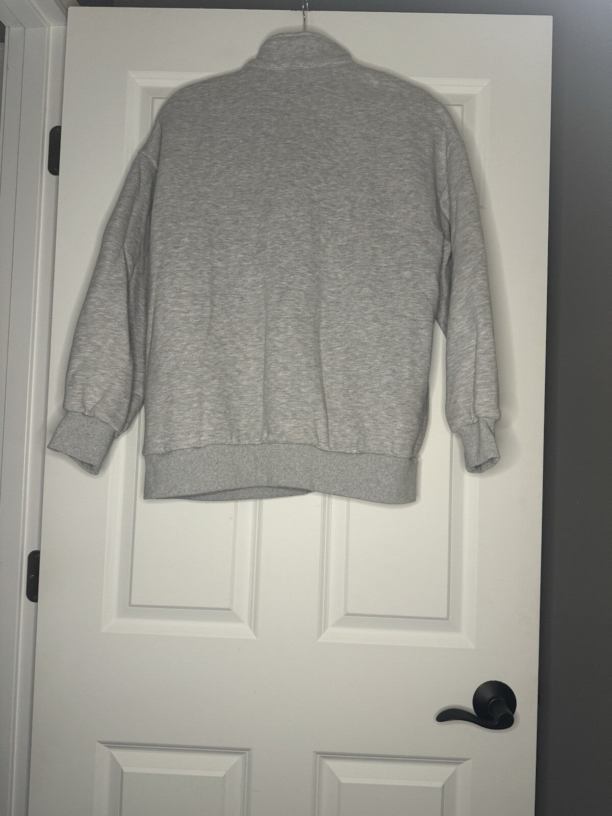 Trendy Queen Half Zip Sweatshirt Medium Light Gray 