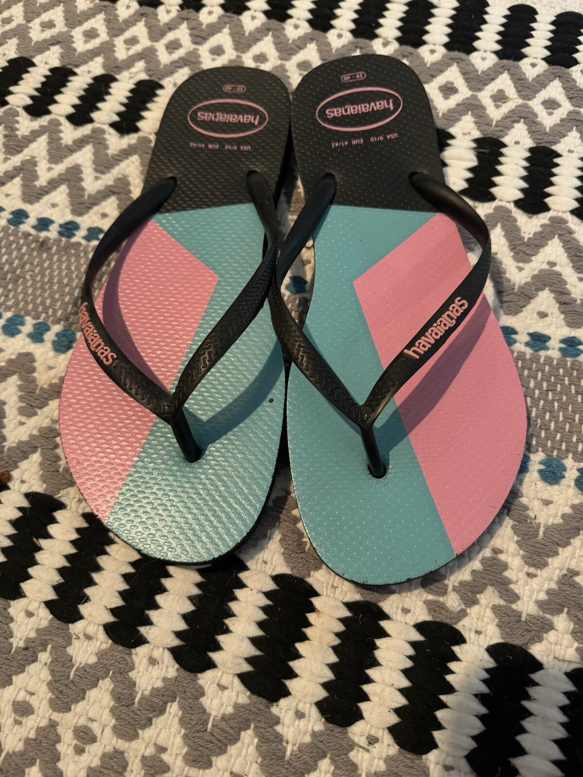 Havaianas Flip Flops 9/10 Black Pink Green 