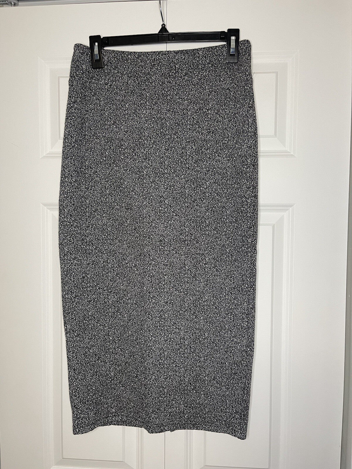 14th & Union skirt size small black and white mix