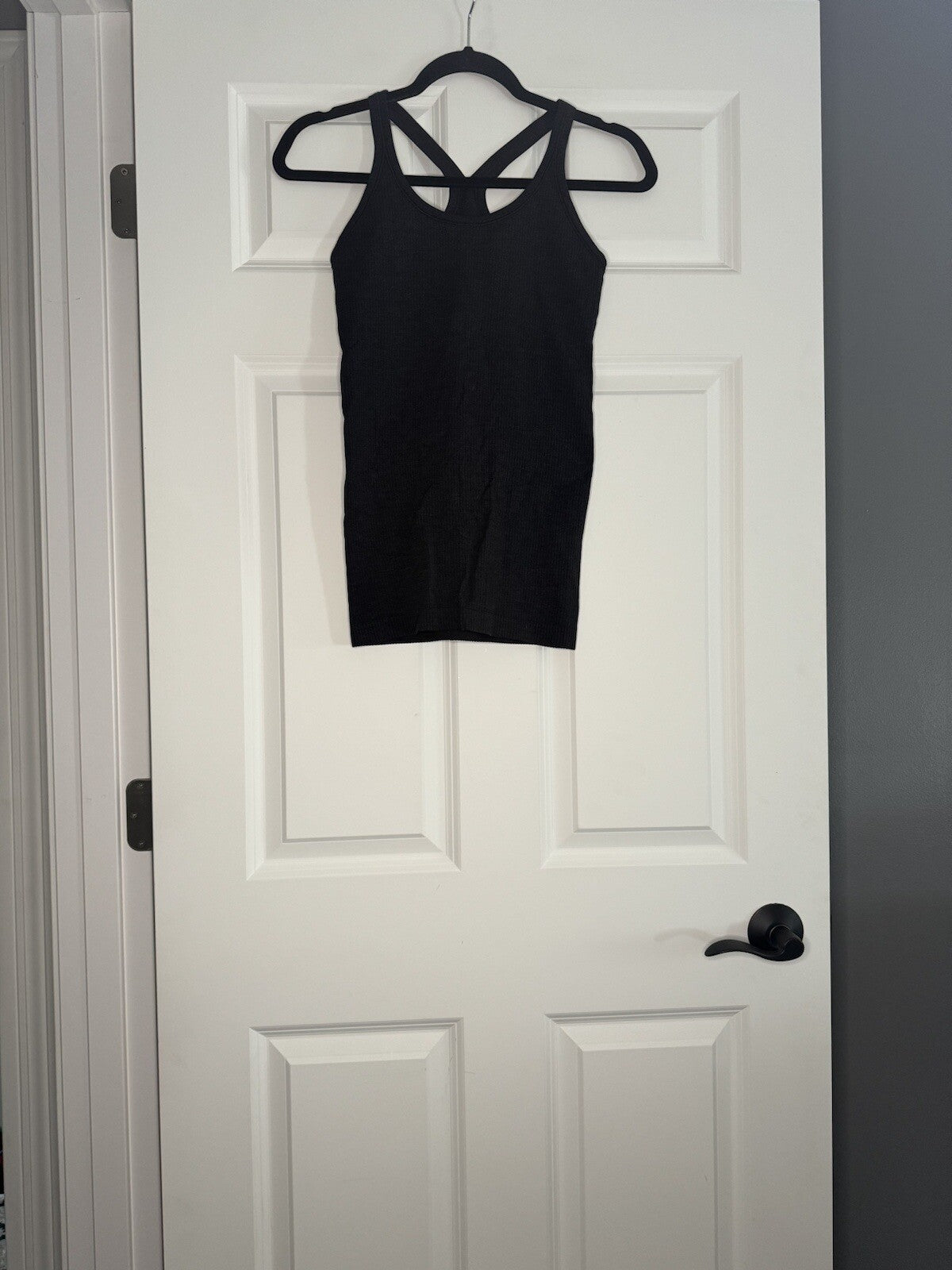 Lululemon Charcoal Ribbed Racerback Size 4 Built In Bra No Padding 