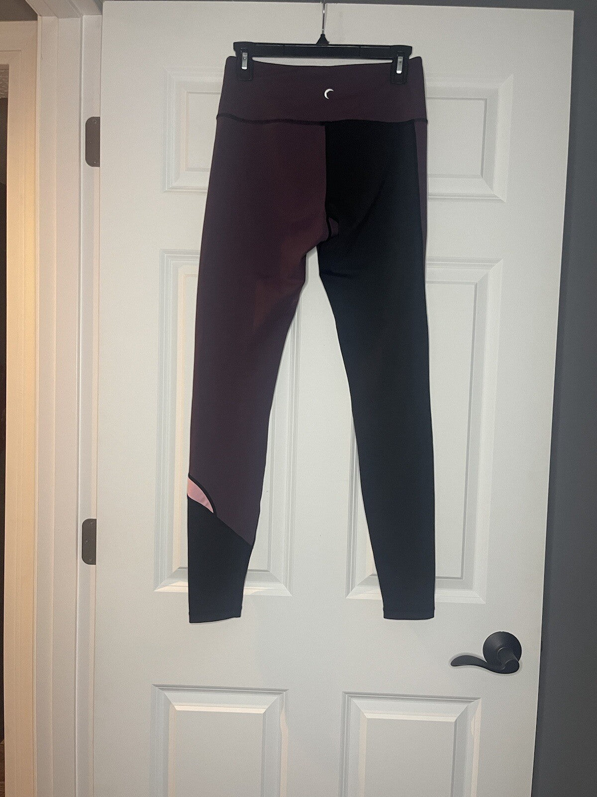 Zyia leggings size 6-8 plum black pink 