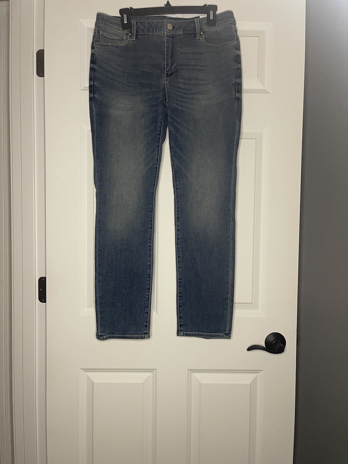 White House Black Market Mid Rise Slim Jeans 14 Petite Nwt $99