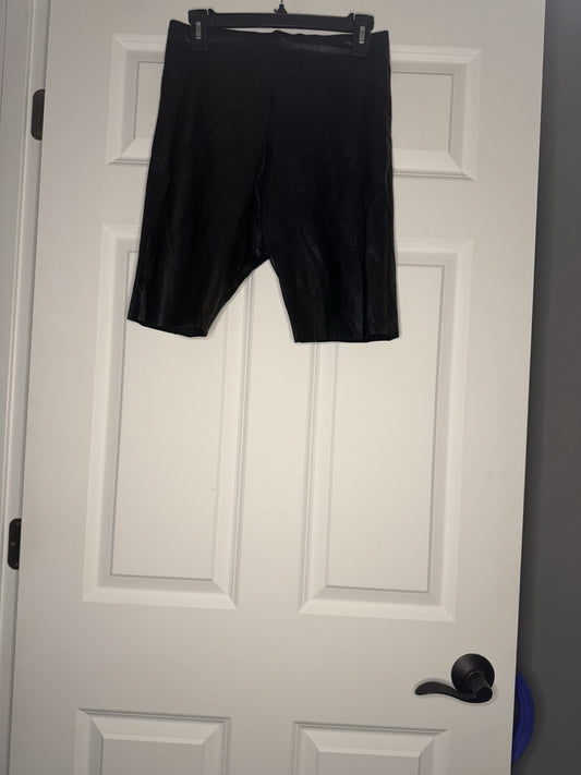 Benie Los Angeles Pleather Shorts Black Metallic Large 