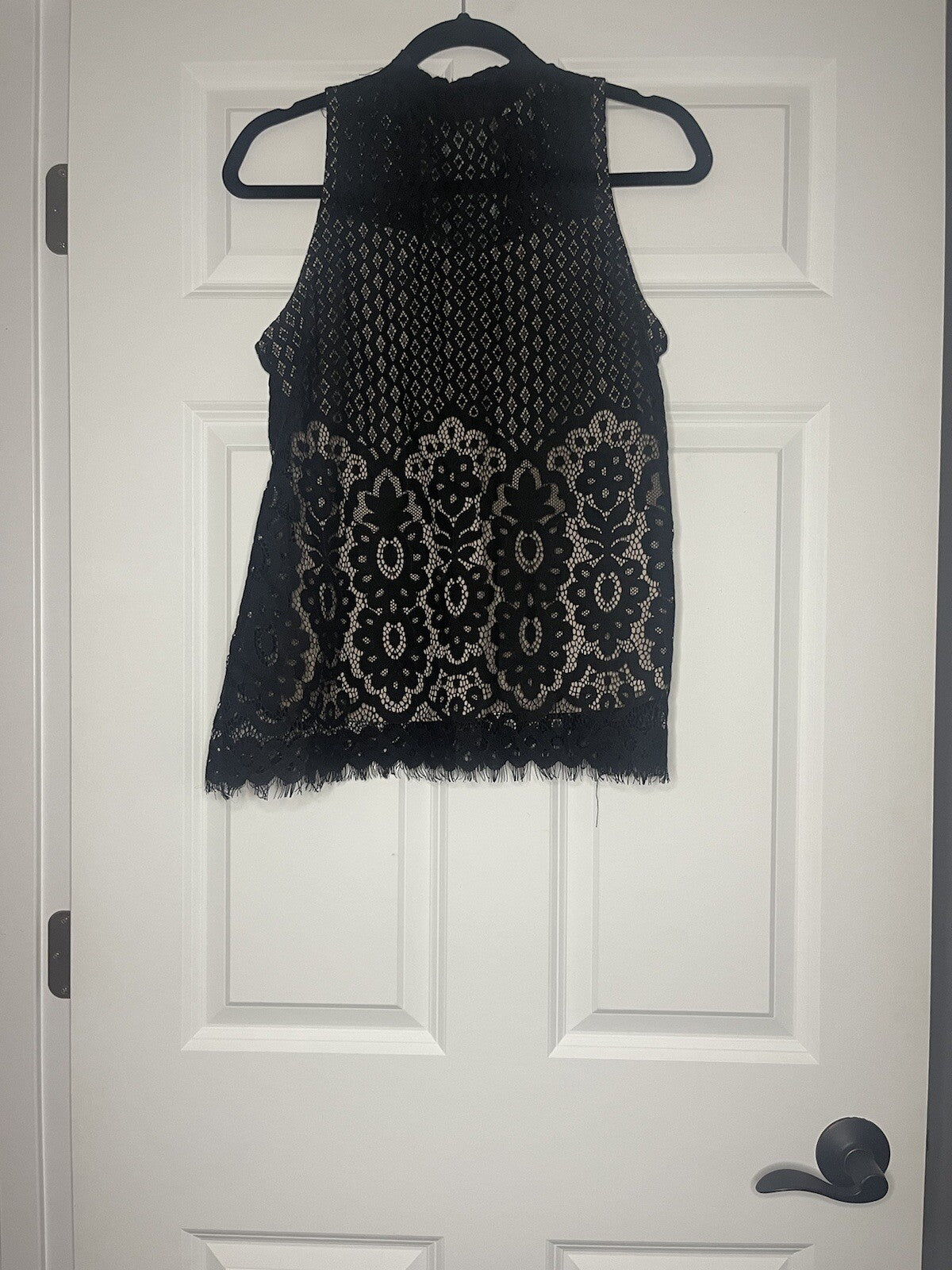 Love fire sleeveless blouse medium black lace with brown 