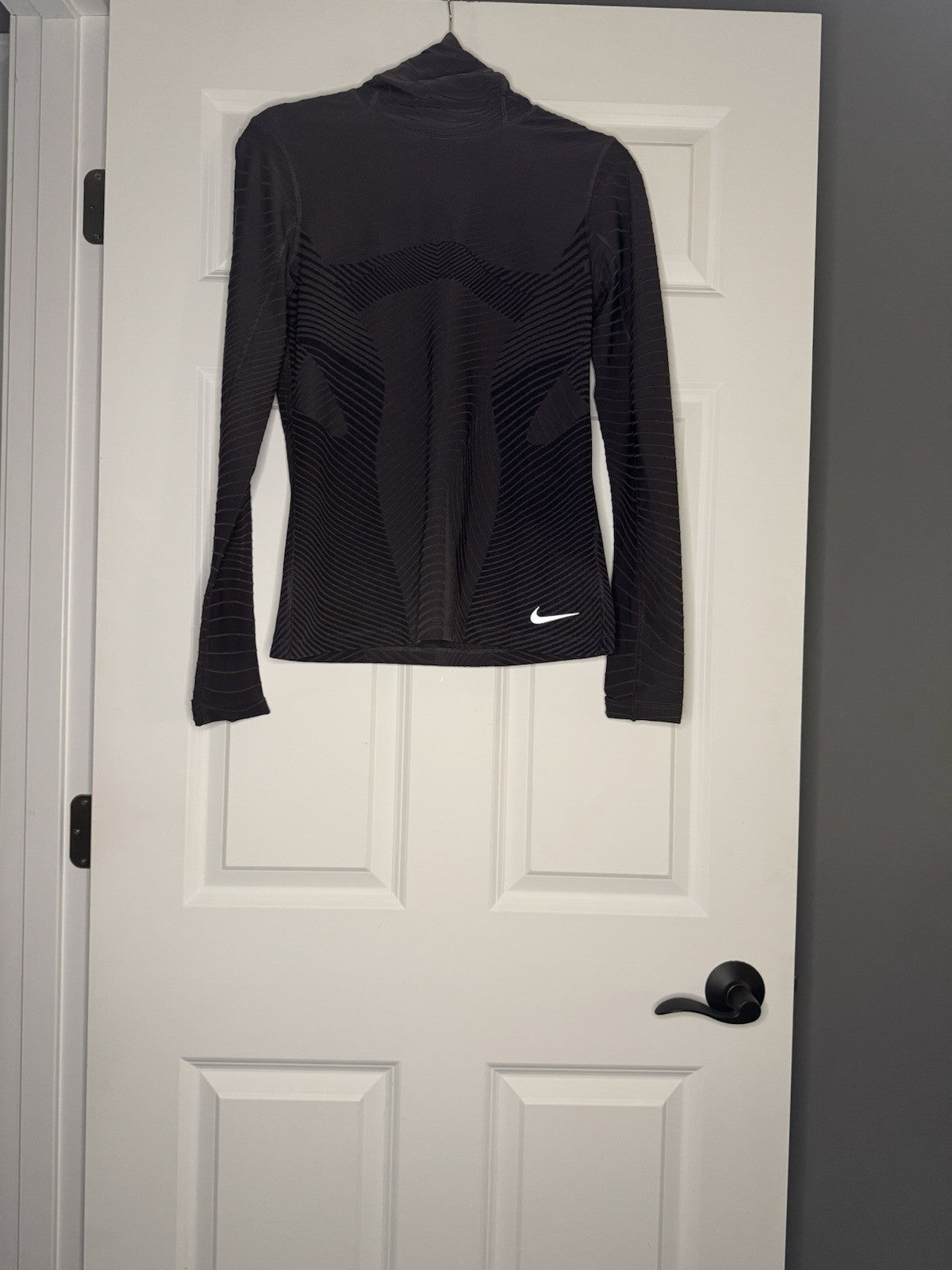 Nike Running Dri Fit Long Sleeve Hooded Top Small Dark Gray Black Print 