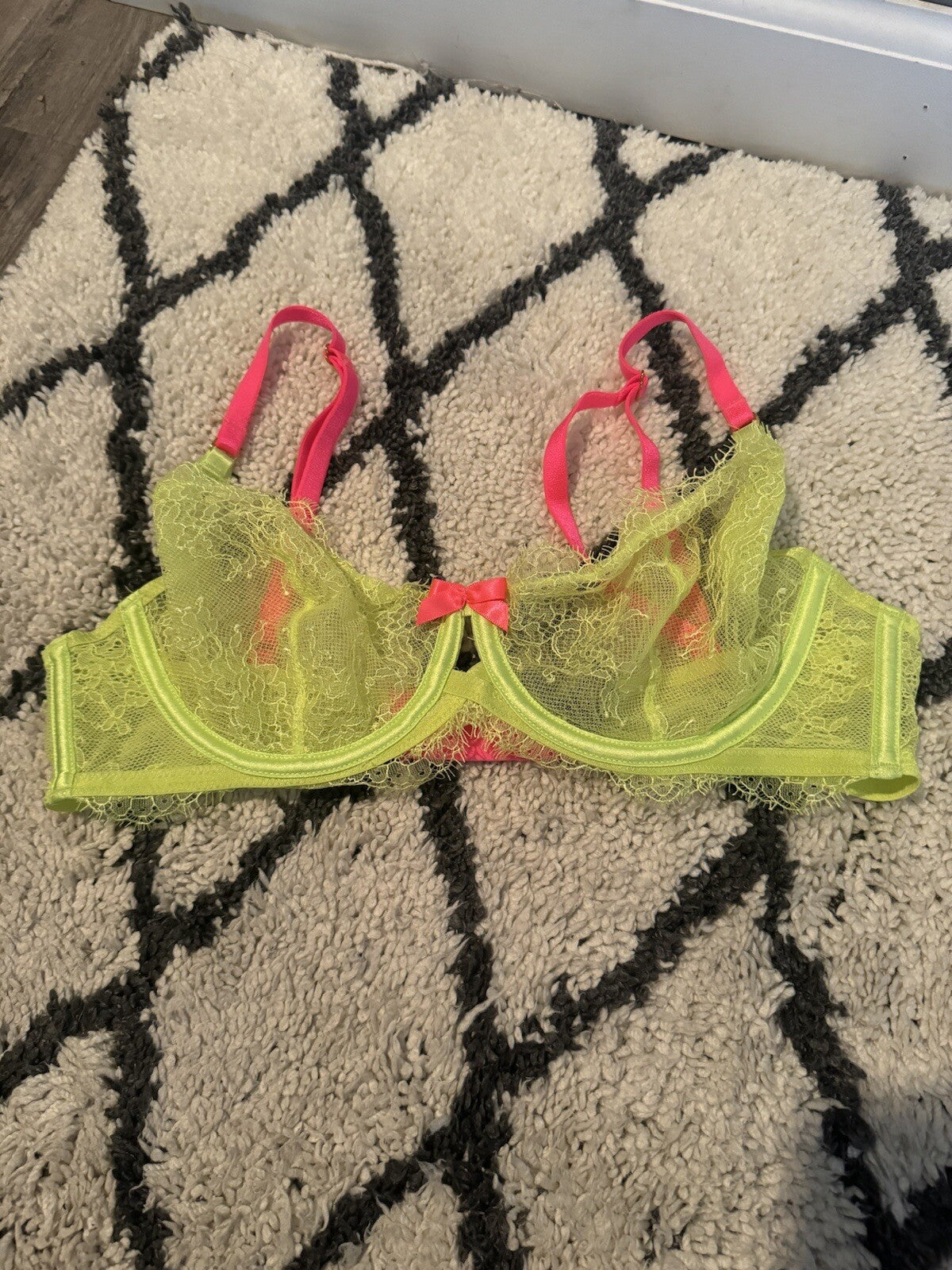 Victorias Secret Very Sexy Unlined Demi Neon Green And Pink Lace 34c 