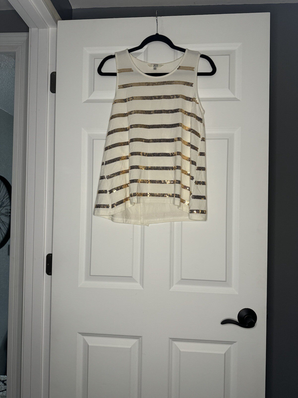 Jack Sleeveless Blouse Cut Out Overlap Back Small White Gold Sequins