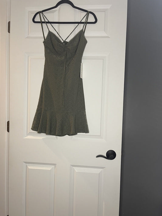 City Vibe Sleeveless Dress Green With Cut Out Print Ruffle Bottom Medium Nwt 