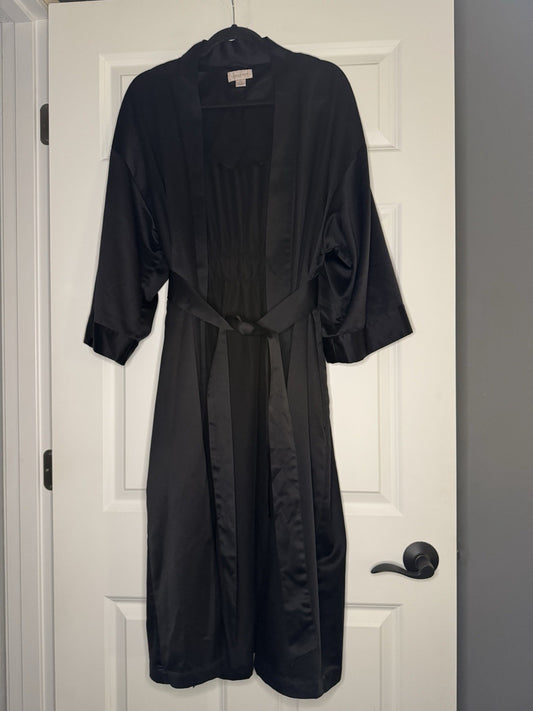 Cabernet Black Robe W Belt Xl 