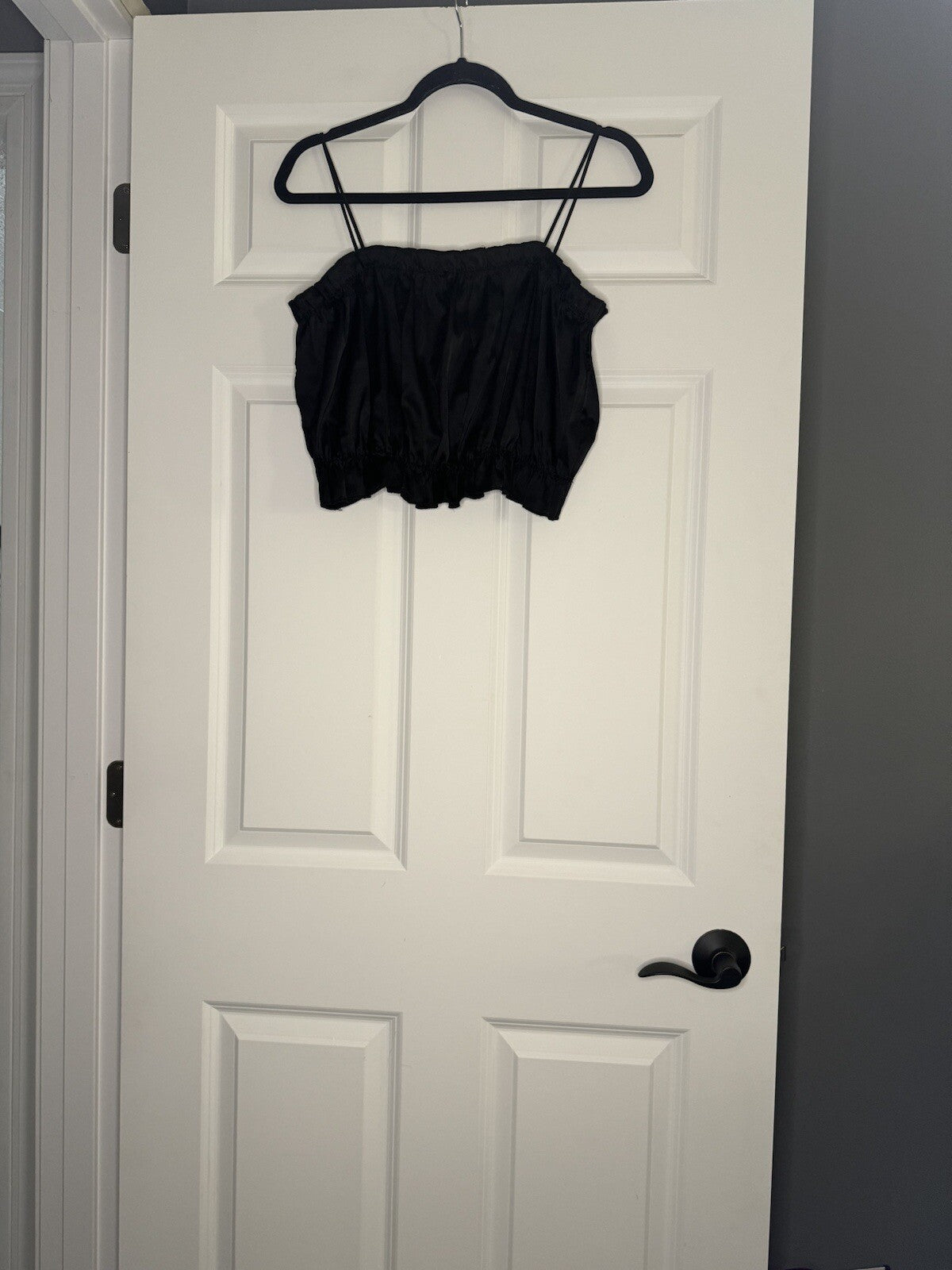 SHEIN Large Cropped Ruffle Tank Black 