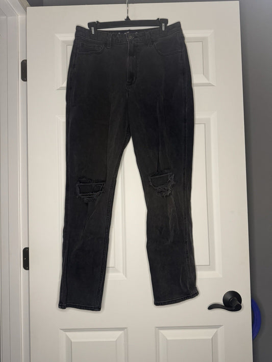 Hollister Ultra High Rise Mom Jean 10l Distressed Faded Black 