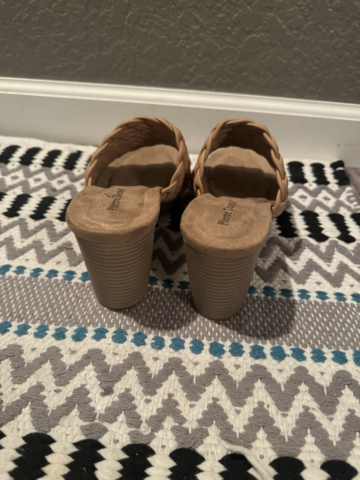 Pierre Dumas Brown Heels Size 9 Brand New 