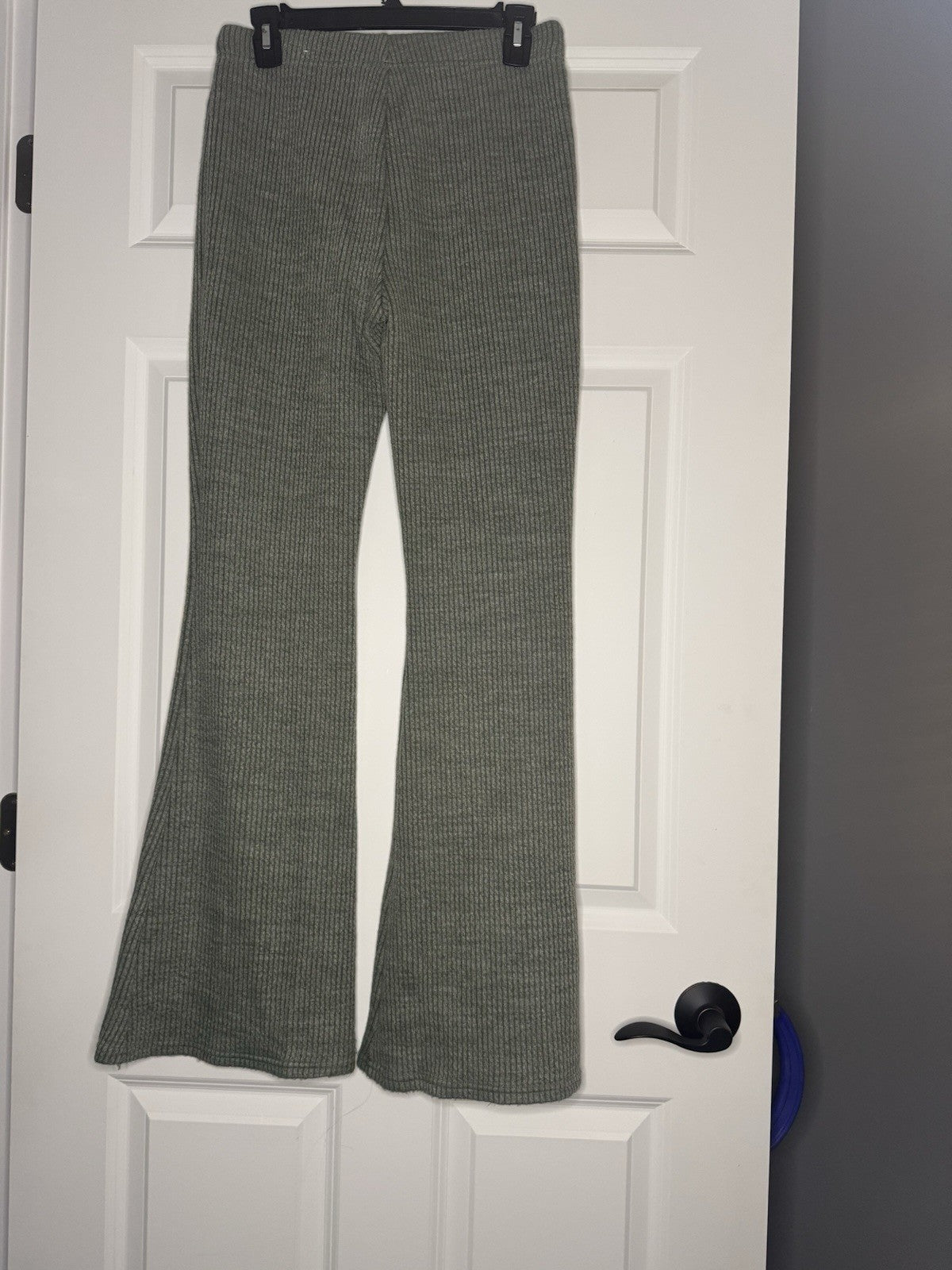 American Eagle Medium Green Ribbed Bell Bottoms 