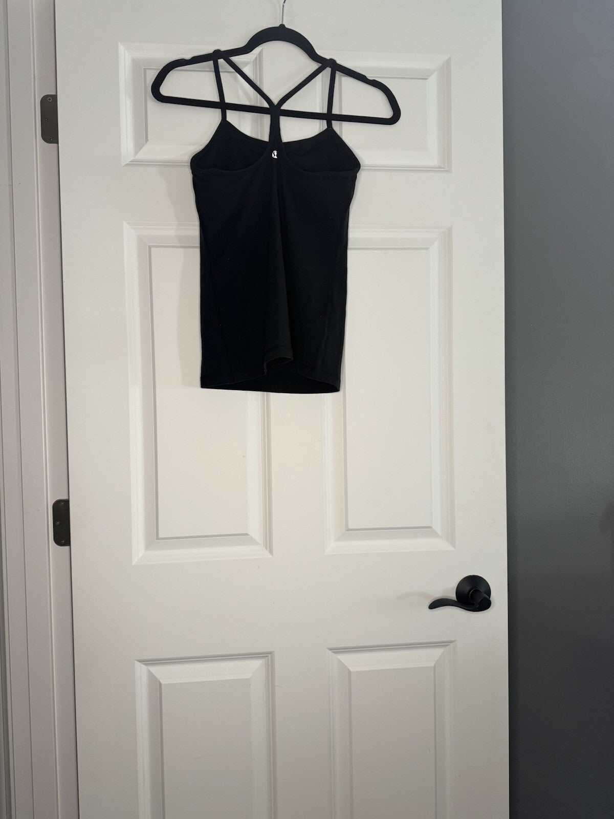 Lululemon Tank Top Size 6 Black Built In Bra No Padding 