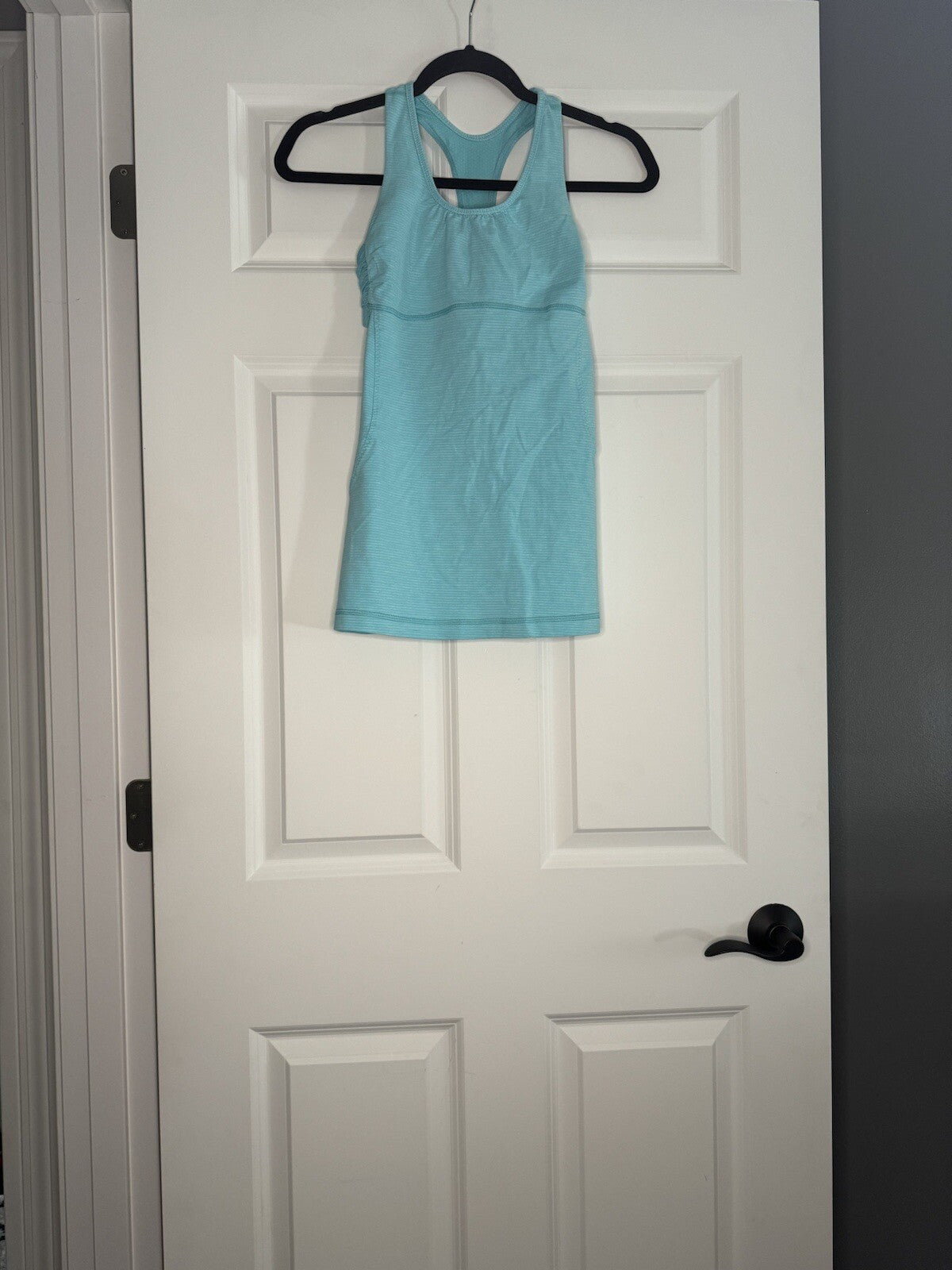 Lululemon Tank Top Blue And White Stripe Size 4 Built In Bra No Padding 