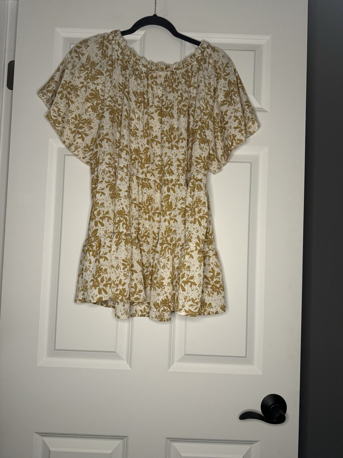 Hailey And Co Short Sleeve Blouse 2x Brown Cream Floral Print