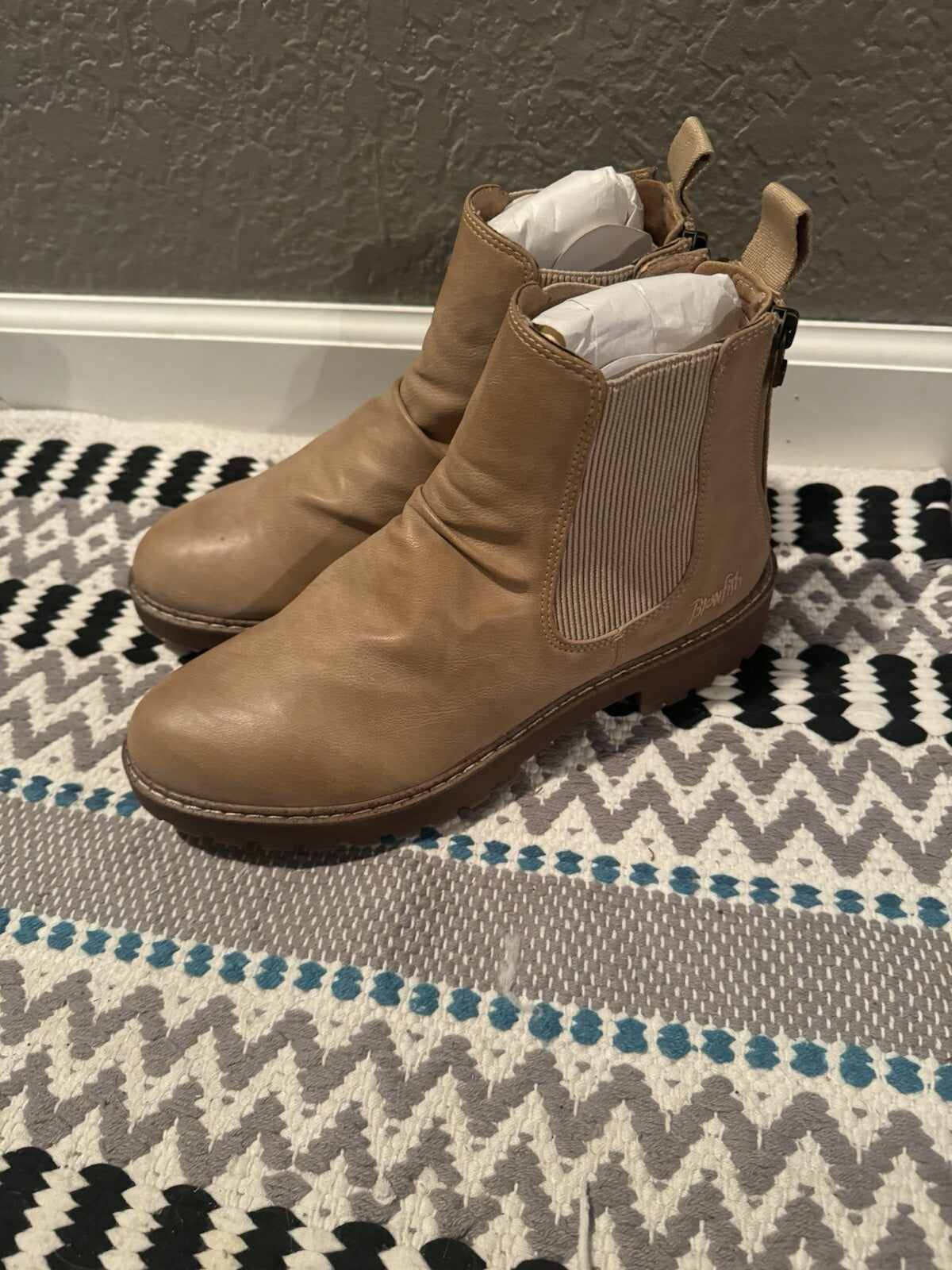 Blowfish Malibu Cashew Sheriff Boots Size 9 Excellent Condition