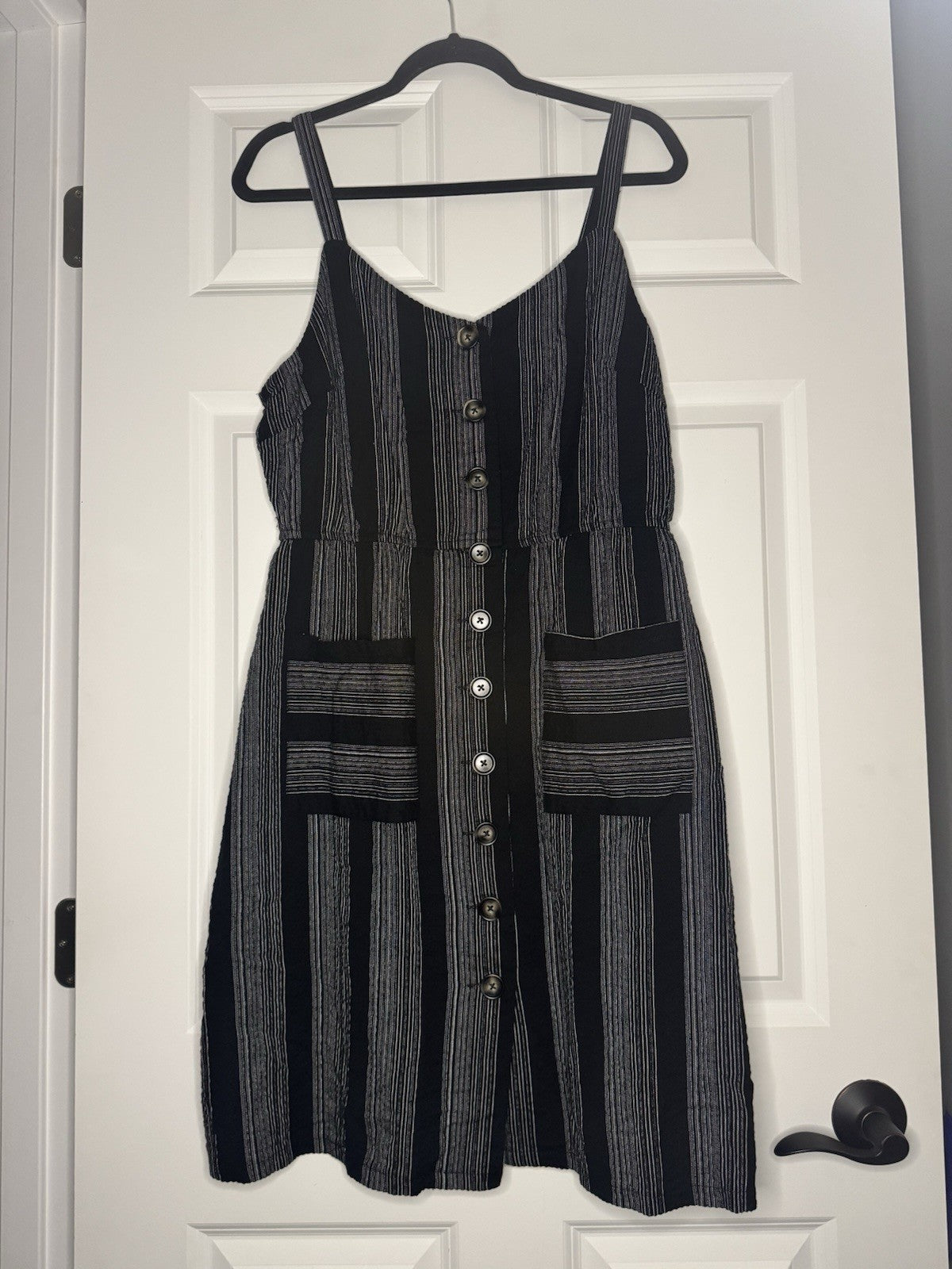 Betsey’s Boutique Shop Xl Sleeveless Jumped Black White Striped Xl