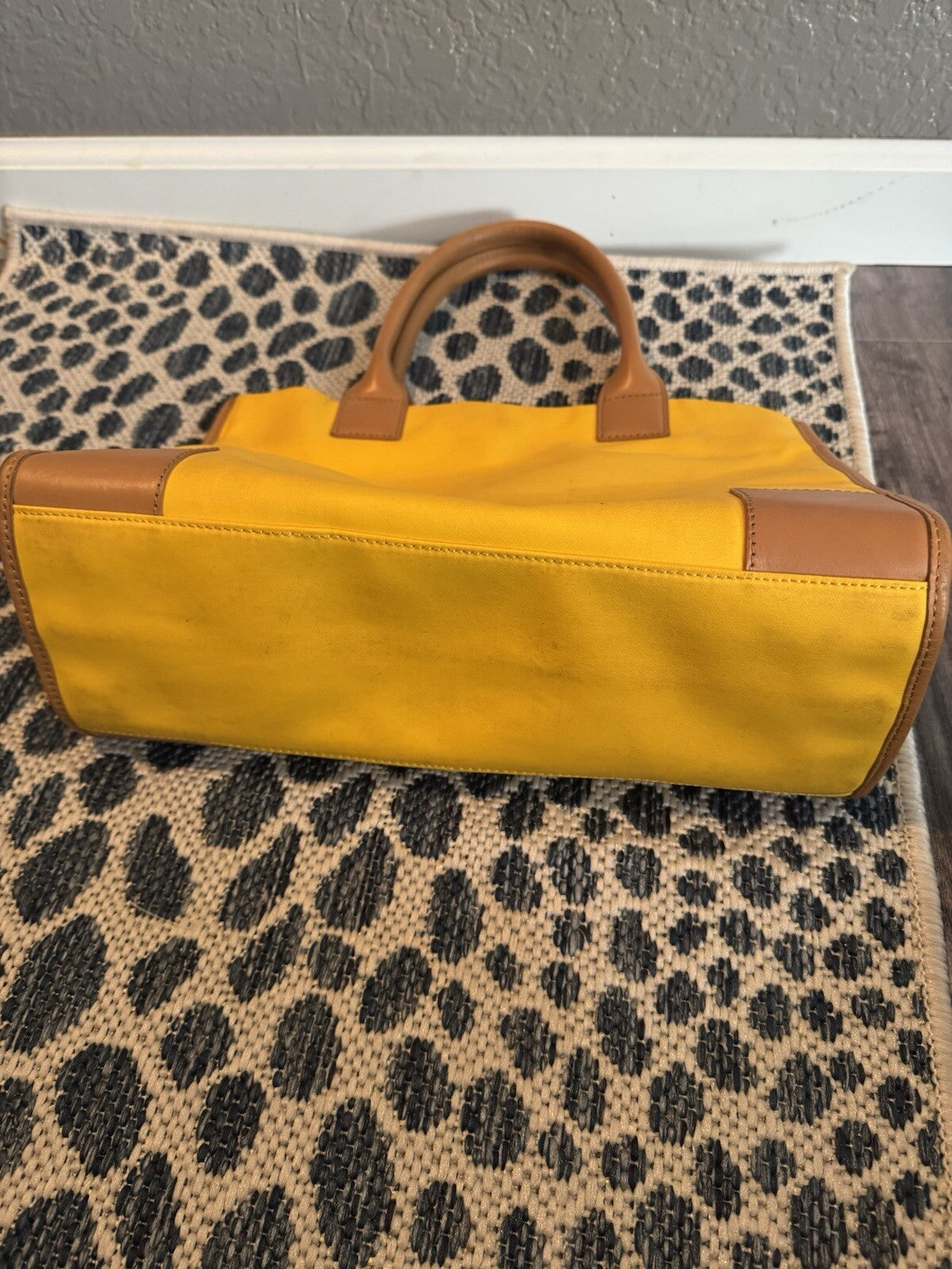 Tory Burch Tote Yellow Brown Some Markings As Shown