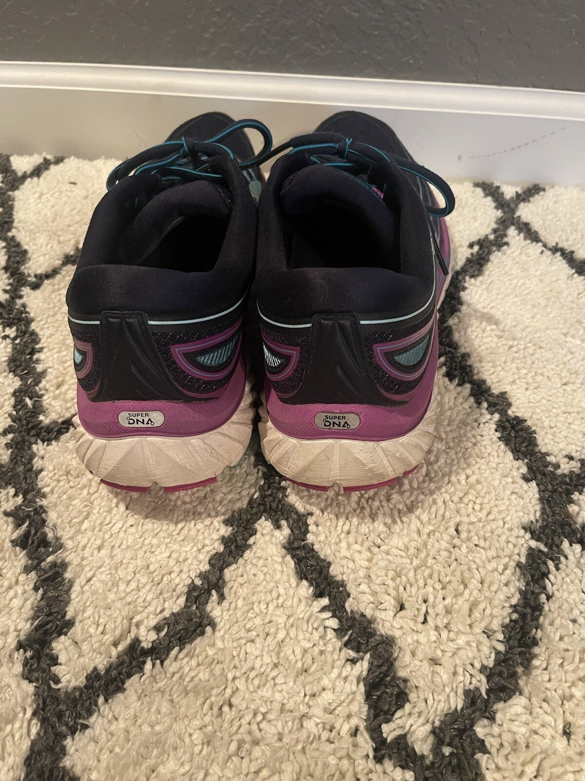 Brooks glycerin 15 tennis shoes blue purple white size 11