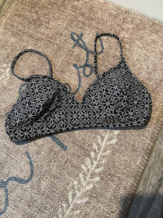 Old Navy bikini top medium black white print