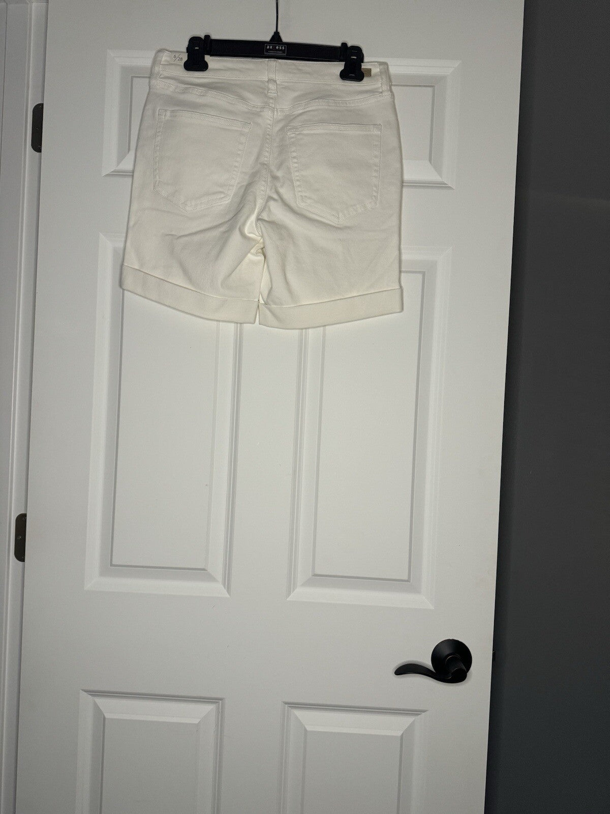 Liverpool Marley Girlfriend Shorts Bone White 6/28 Nwt $79