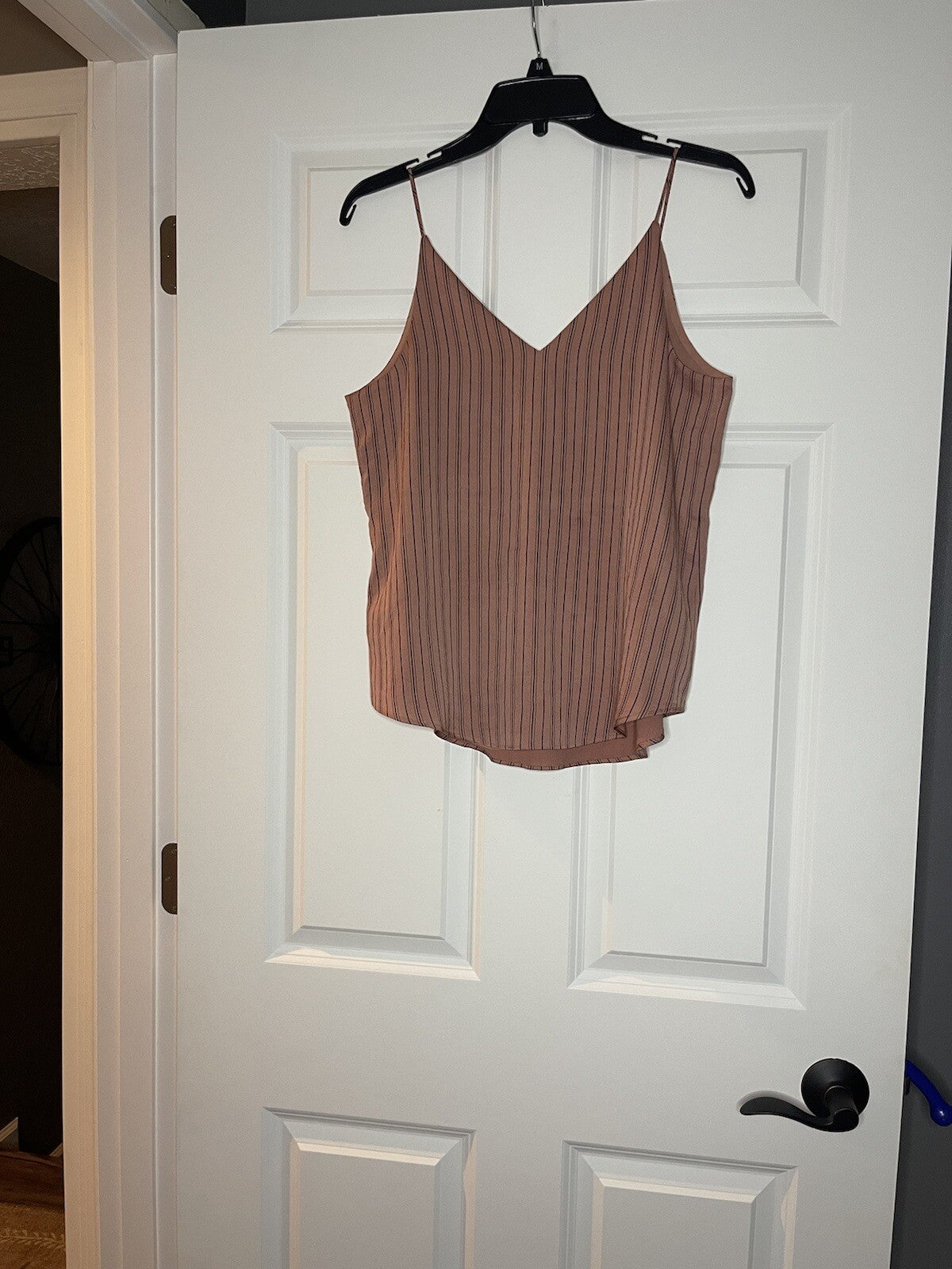 Express sleeveless blouse small mauve with black stripe 