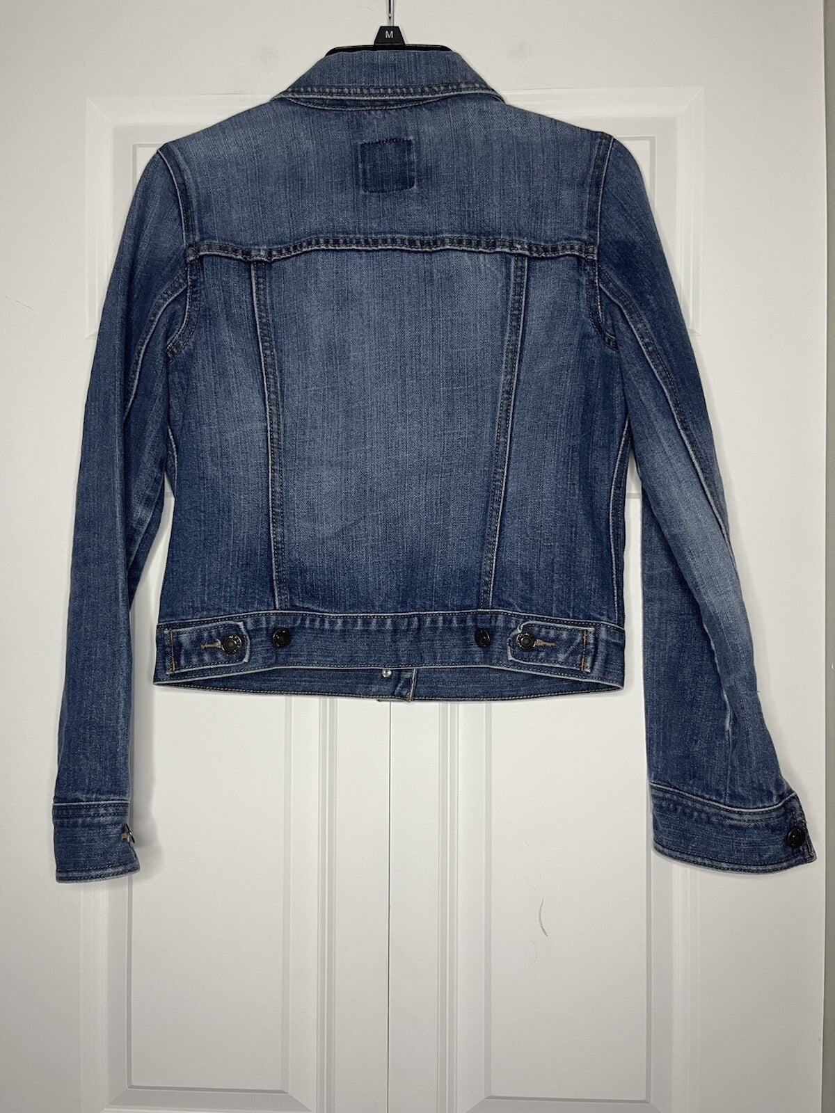 Old Navy jean jacket medium blue 