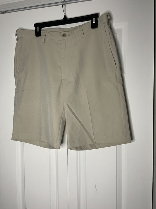 Haggar mens shorts size 34 beige