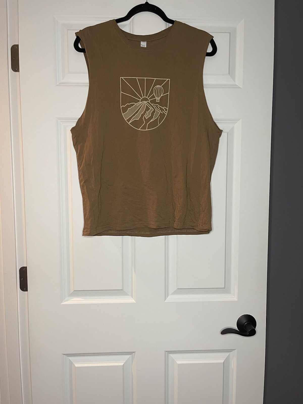 Zyia Tank Top Xl Rust/brown With Graphics 