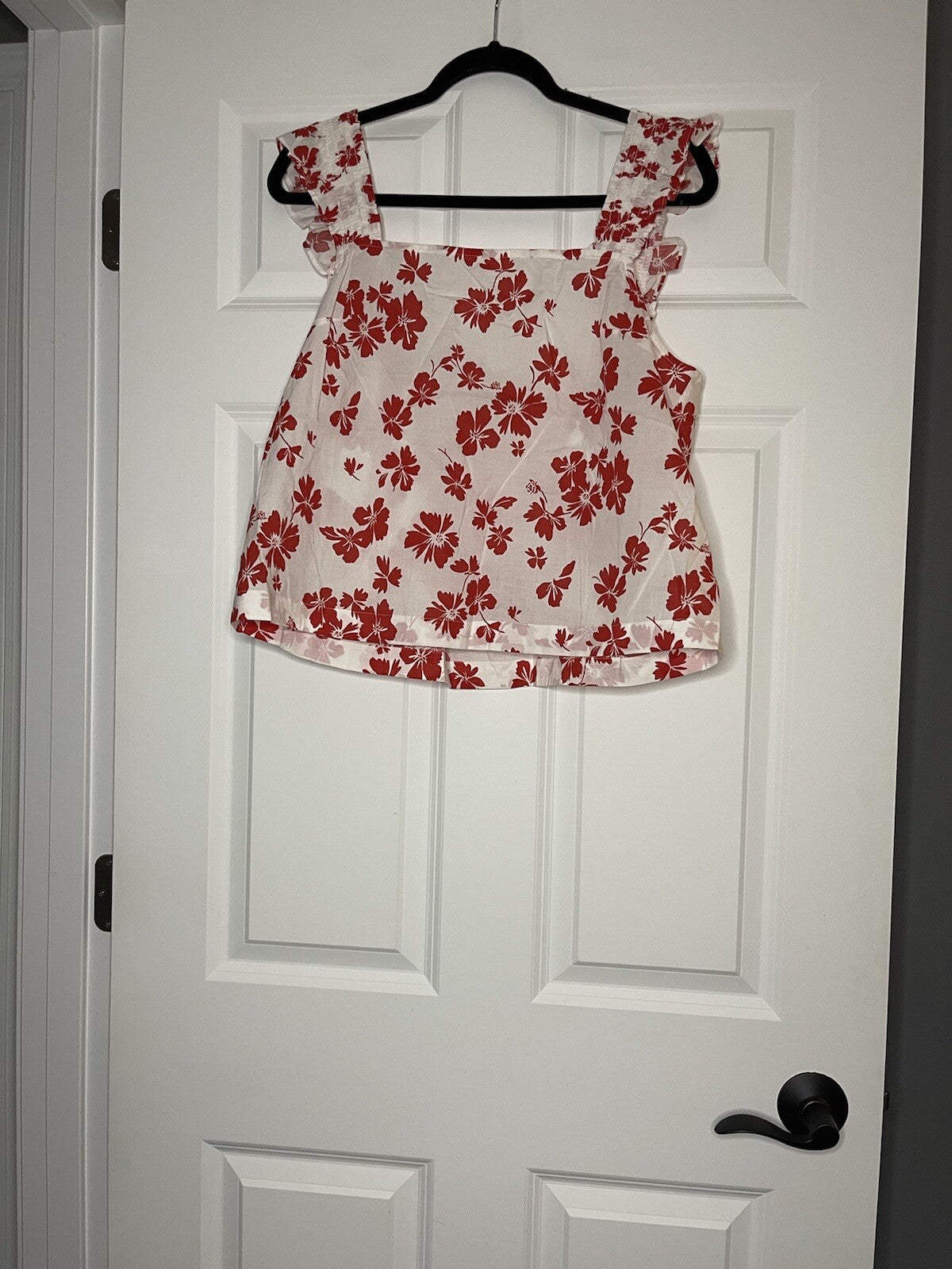 J Crew Sleeveless Ruffle Blouse Large White With Red Floral 