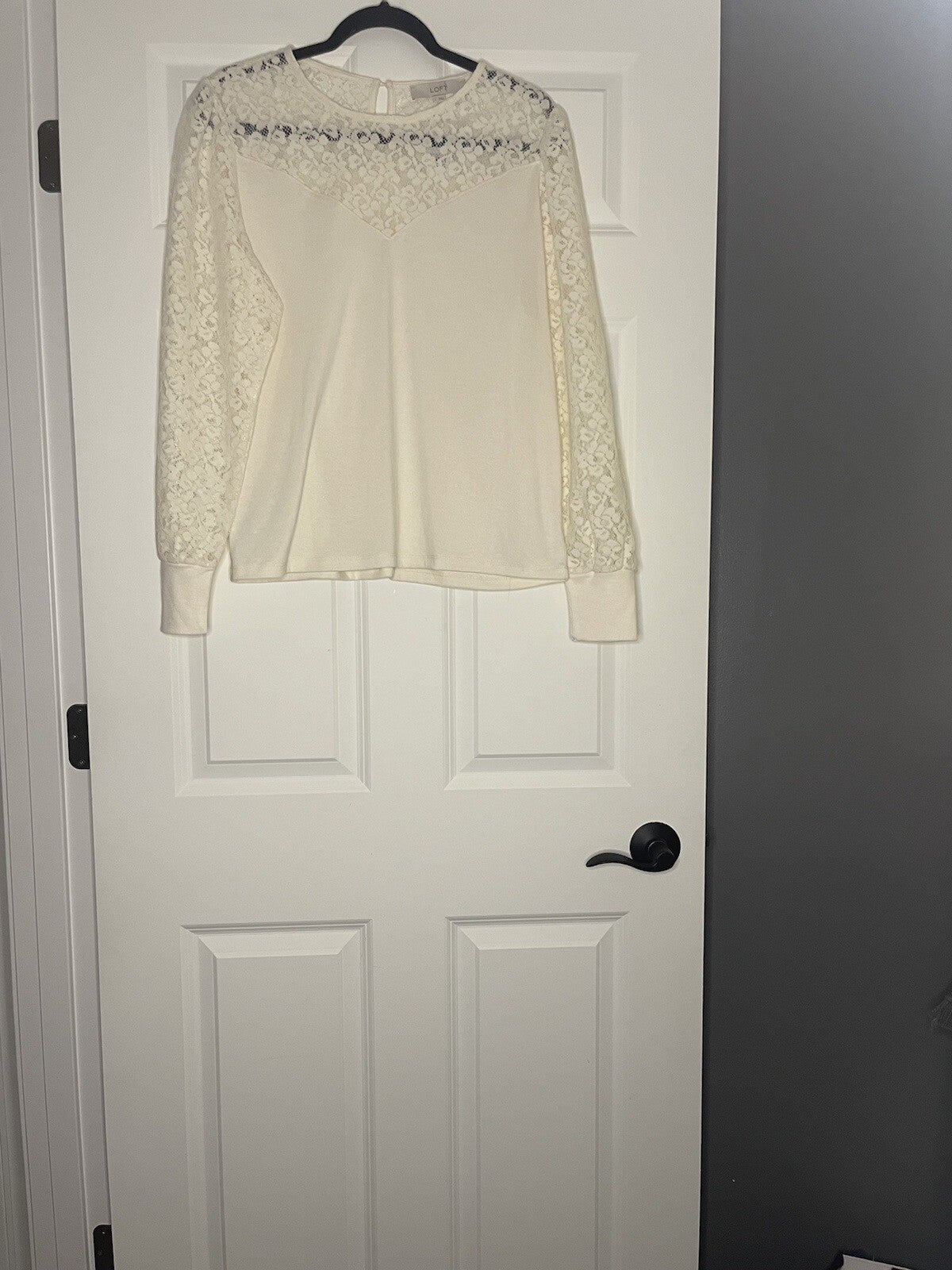 Loft Long Sleeve Blouse Lace Top And Sleeves Cream Nwt 