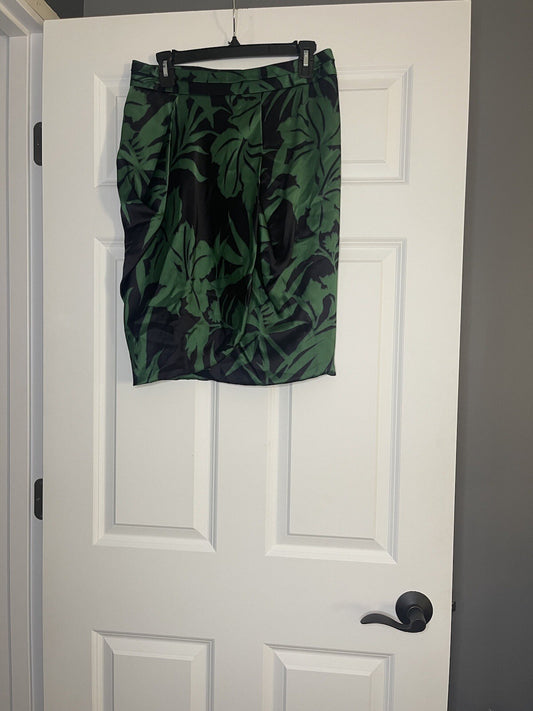 Armani Collezioni skirt size 6 black green gray print