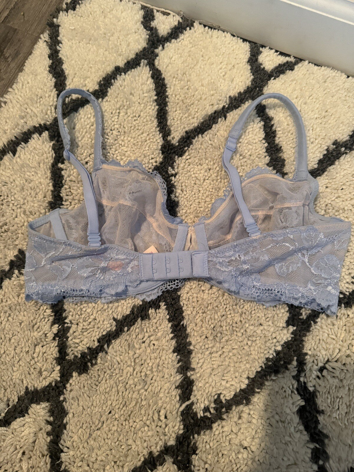 Victorias Secret Body By Victoria Unlined Demi Bra 34c Light Blue Lace 