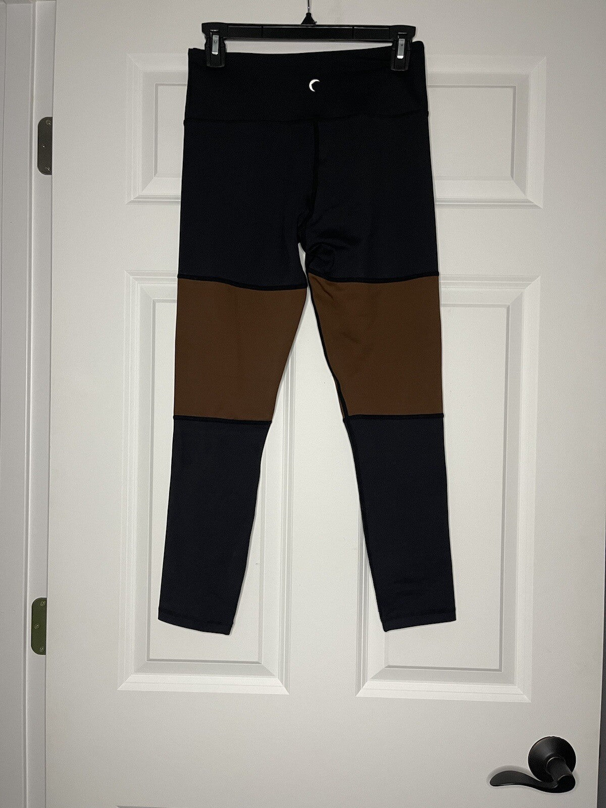 Zyia active leggings 6-8 black brown color block