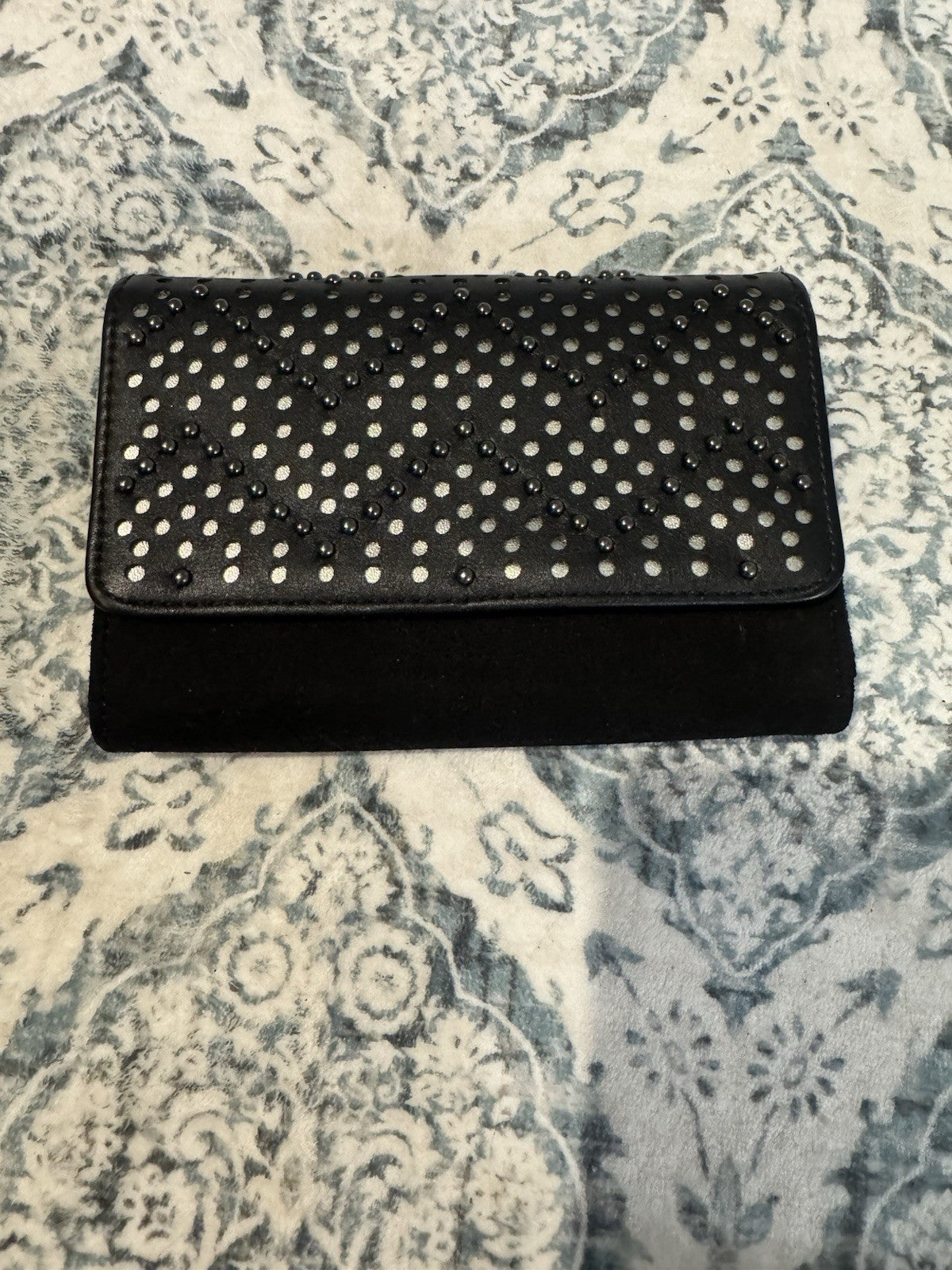 Nine West Wallet Black With Beading In Excellent Condition 