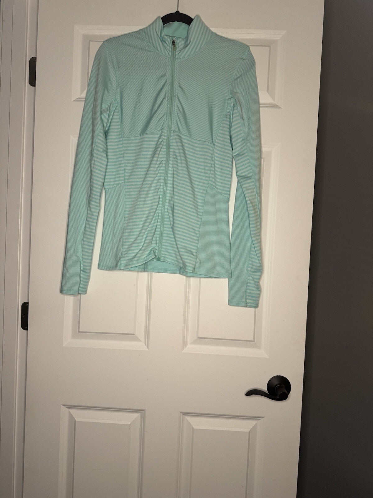 Kyodan 2 Piece Activewear Outfit Medium Zip Up Top Cropped Leggings Green Charco